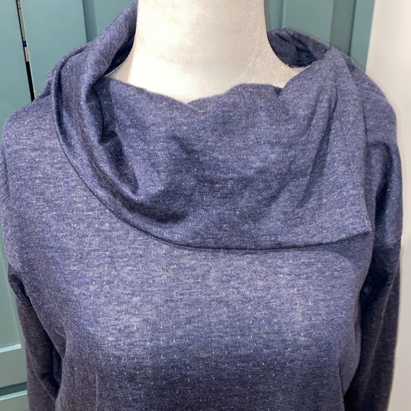 NWT Max Studio Long Sleeve Split Neck Pullover in Indigo - Picture 3 of 7